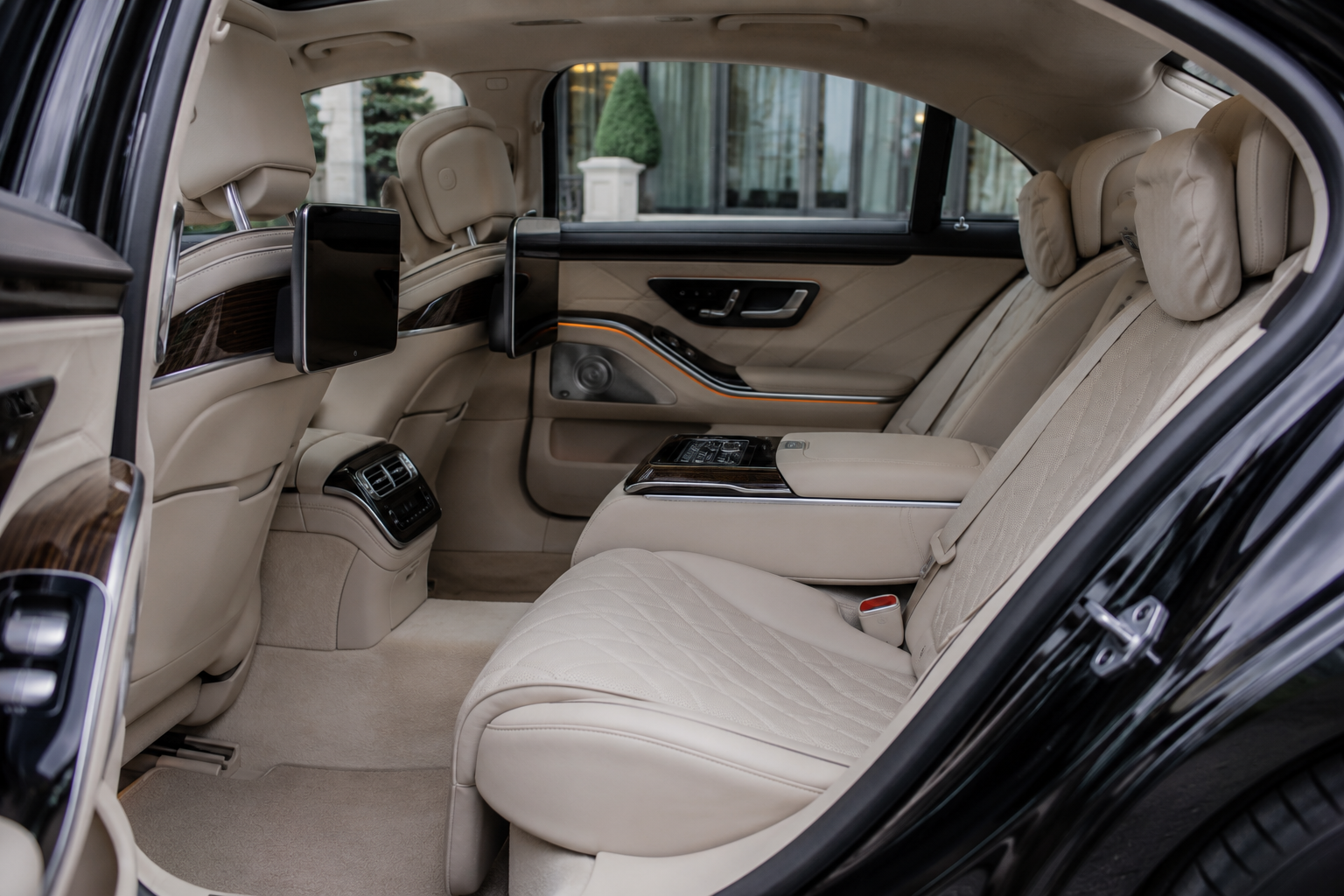 S-Class rear cabin &middot; quilted nappa leather, open-pore walnut trim